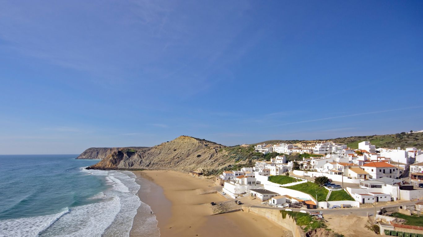 Hoteles en Burgau