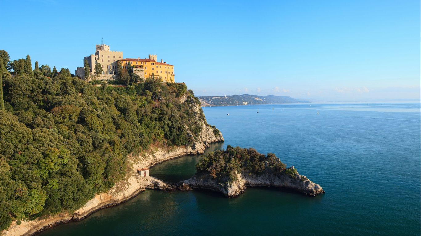 Hotels in Duino