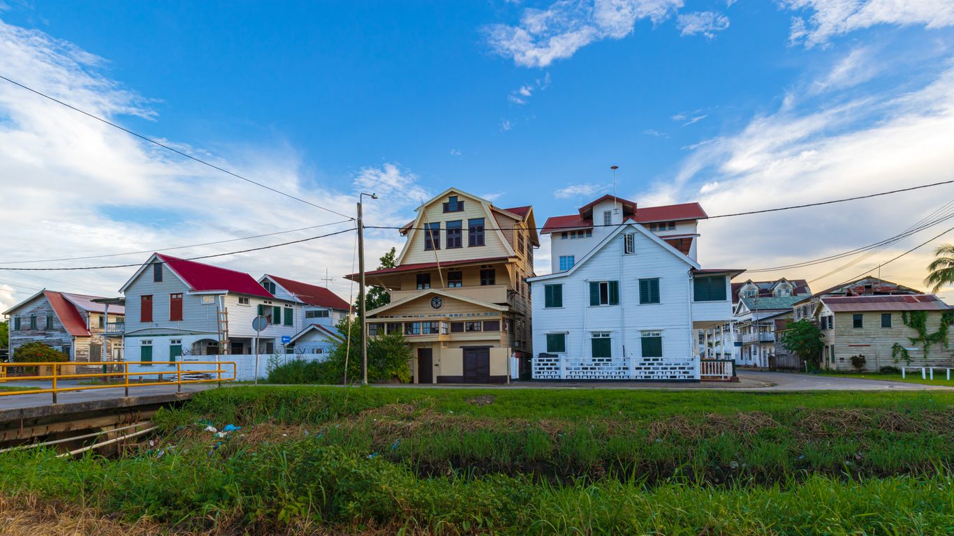 Flights to Suriname