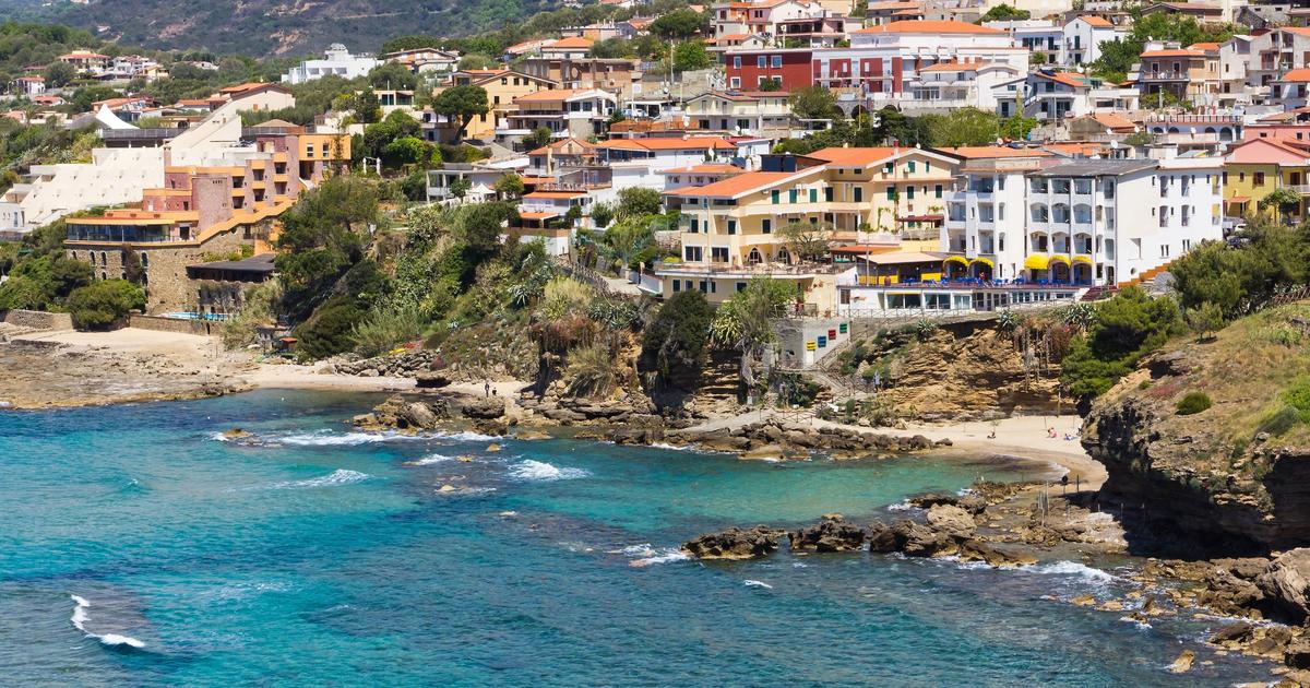 Hotel a Marina di Camerota da 42 €/notte Cerca su KAYAK Hotel a Marina di Camerota da 42 €/notte Cerca su KAYAK