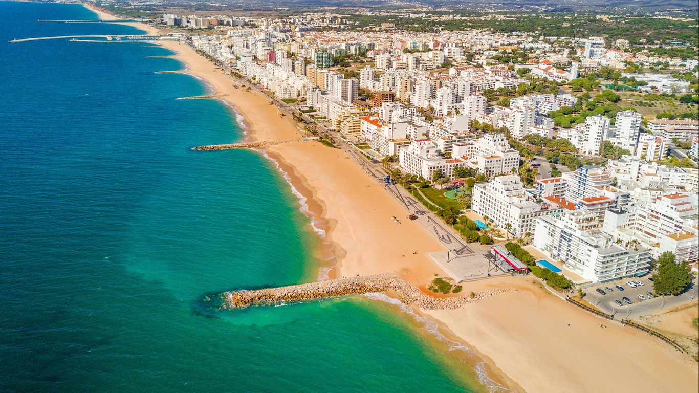 Flights to Vilamoura