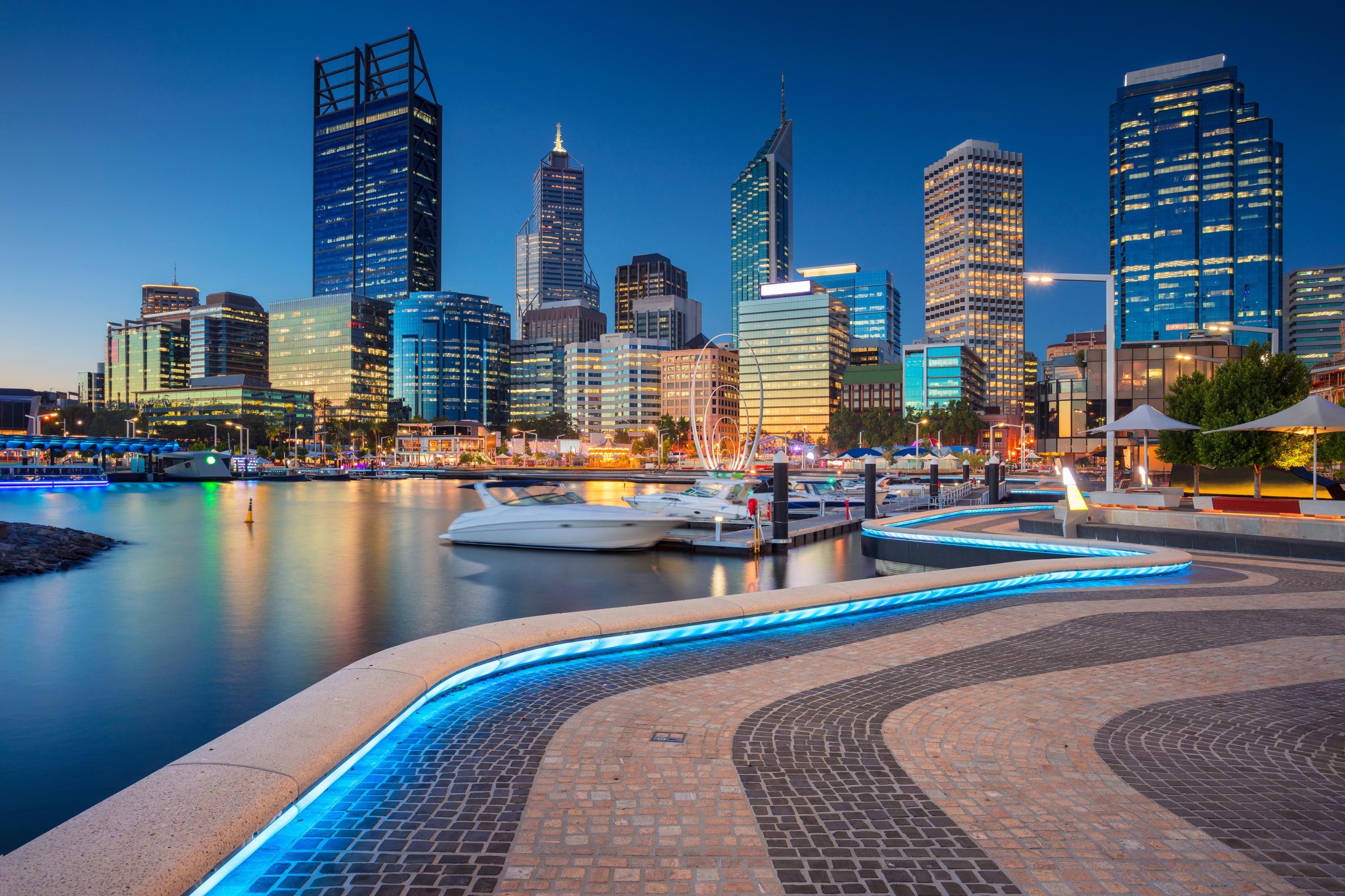 16 Best Hotels In Perth Hotels From 68 Night KAYAK   Deacb4c5 City 11563 17a3ef27550 