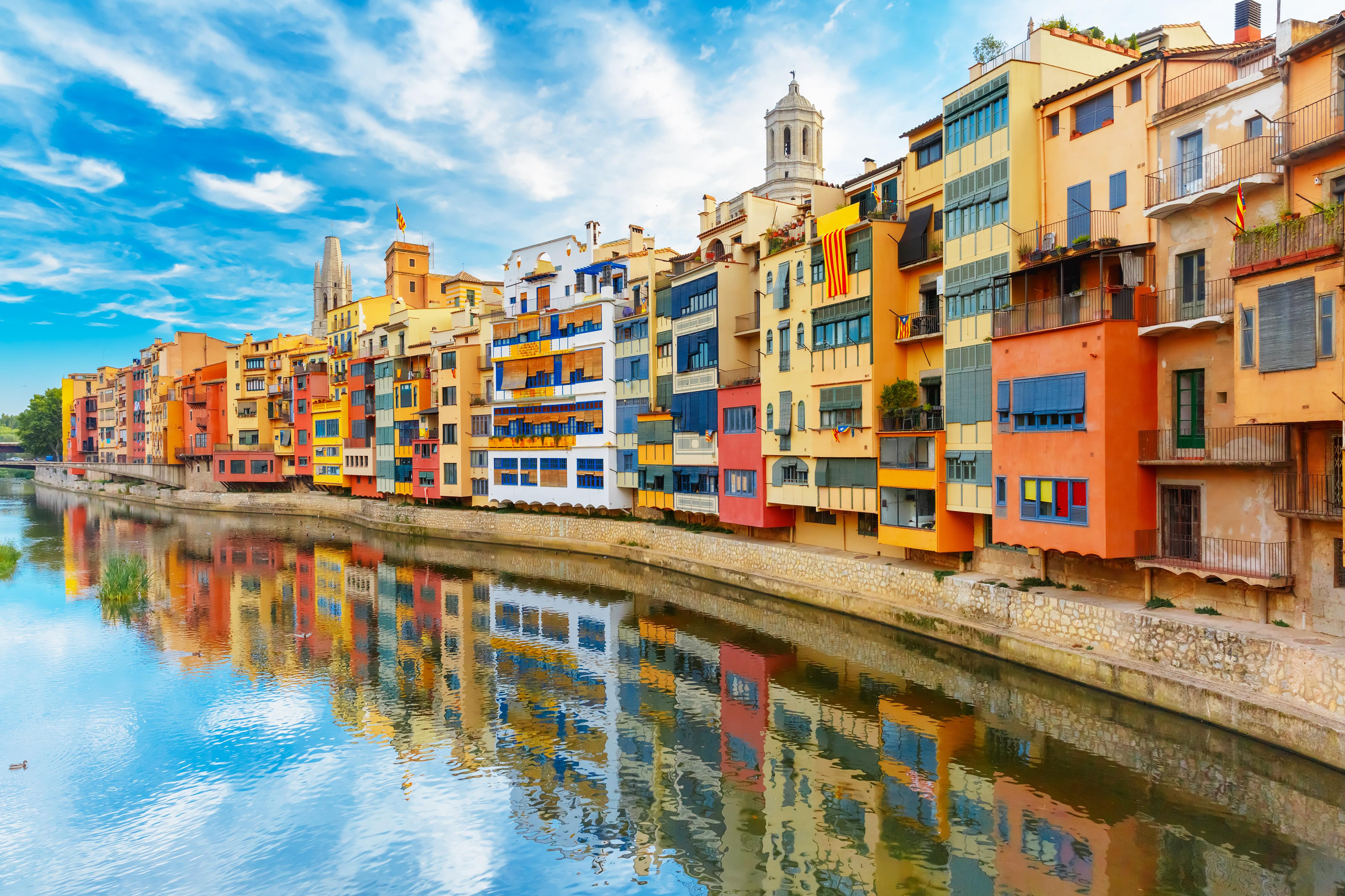 Trains from Barcelona to Girona from 9 Renfe tickets on KAYAK