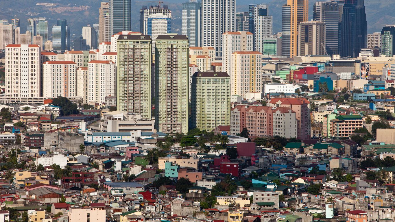 Holidays in Mandaluyong
