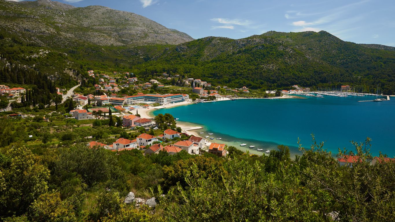 Hoteles en Slano