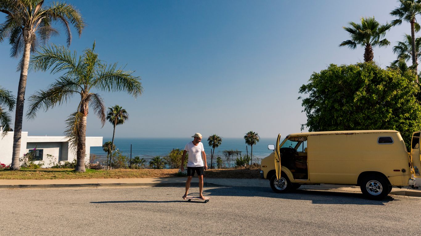 Flights to Malibu