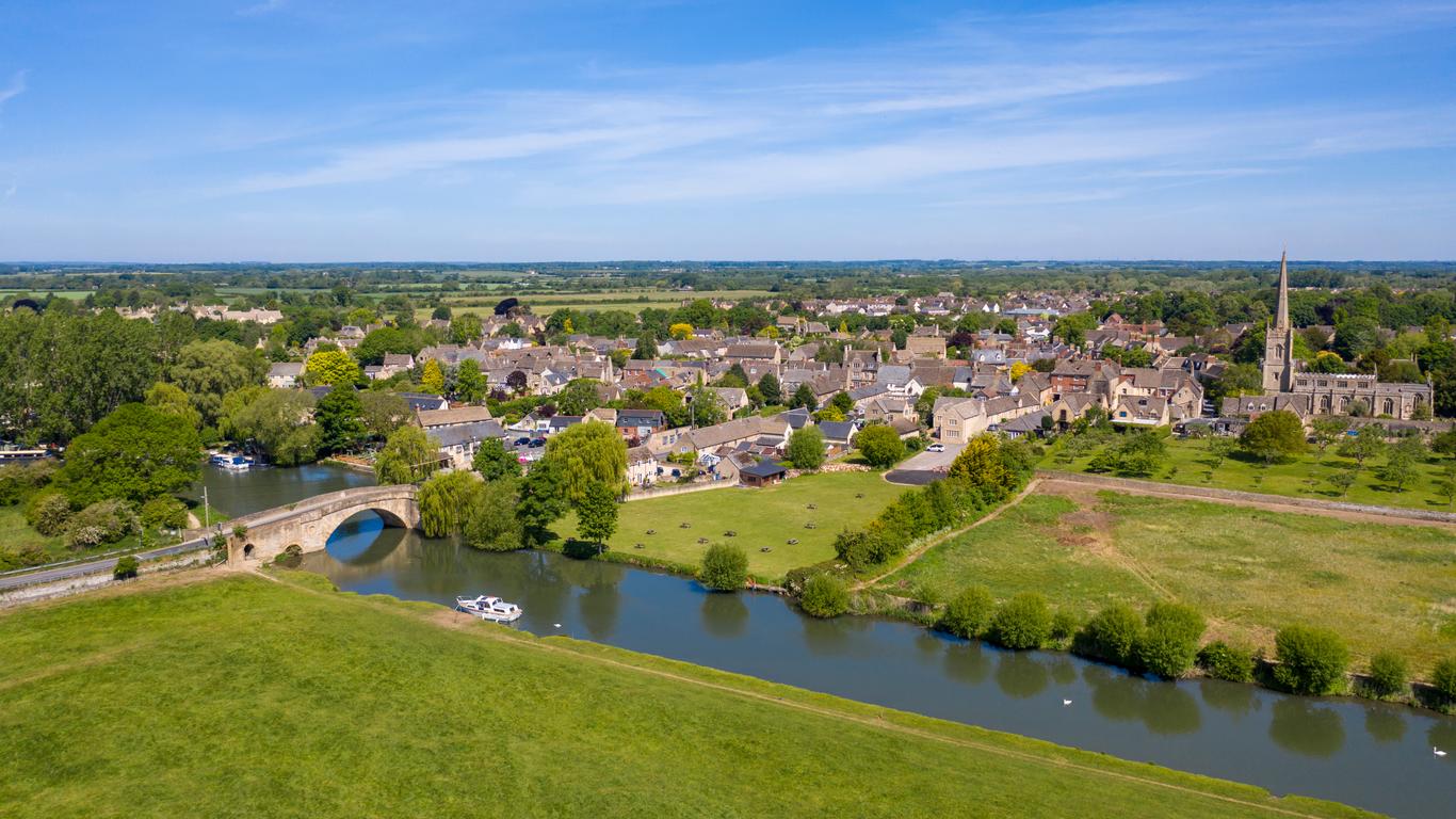 Hotels in Lechlade