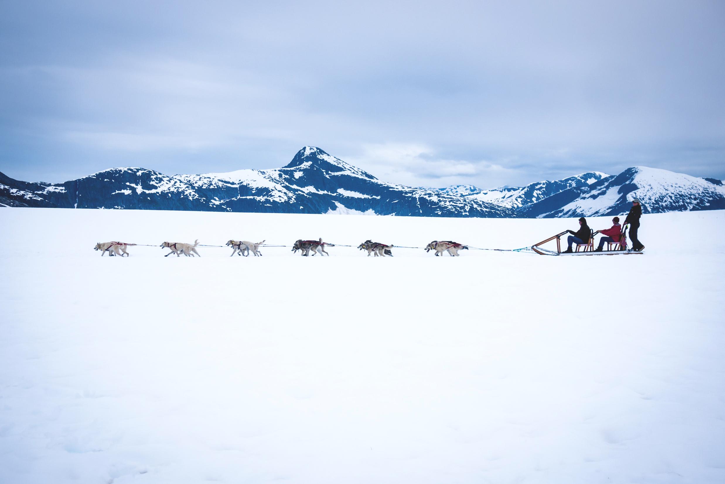 flights to alaska northern lights