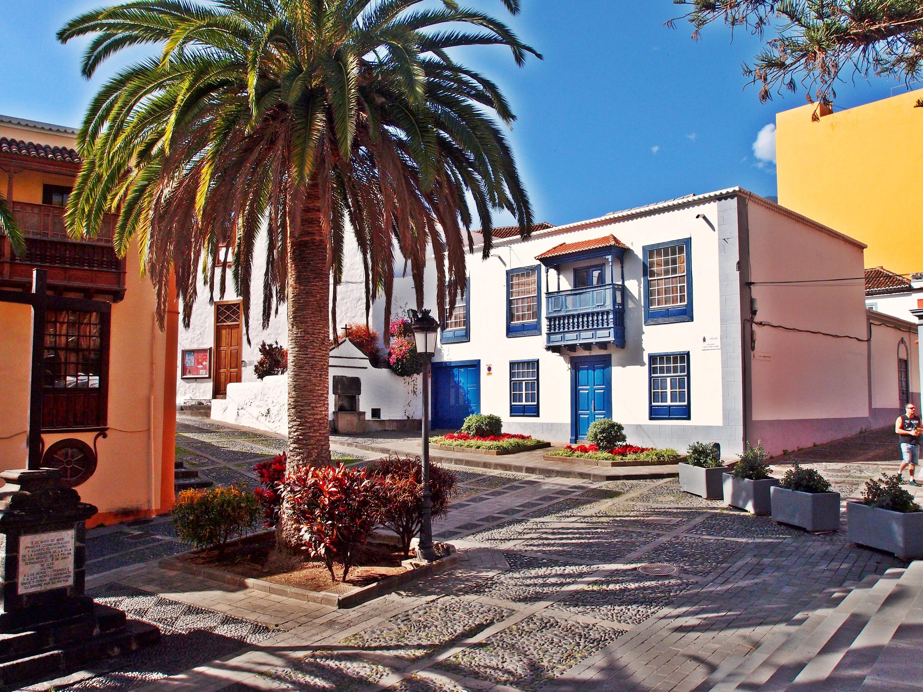 Alquila coches en Santa Cruz de La Palma desde 18 d a Buscar