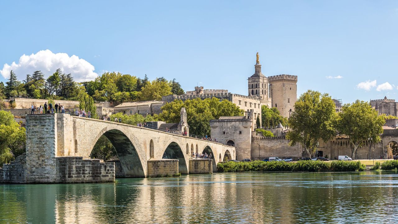 Ron Avignone Vols pas chers de Paris pour Avignon (PAR - AVN) | KAYAK