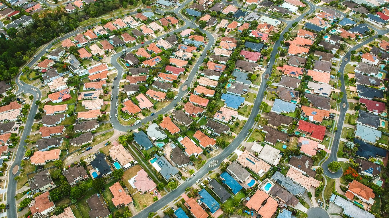 Hotels in Robina