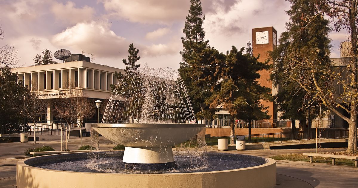 Mercedes-Benz car rentals in Clovis from $48/day | KAYAK