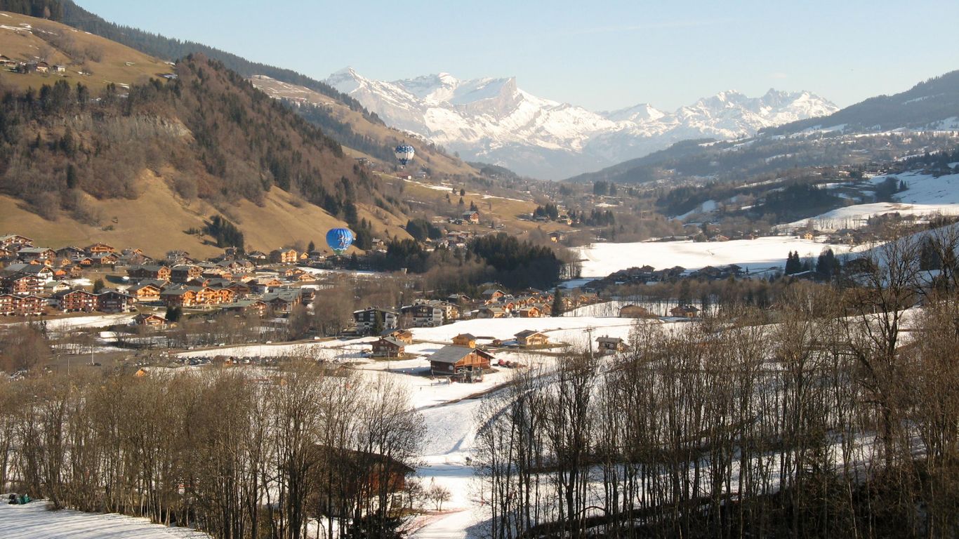 Hotels in Praz-sur-Arly