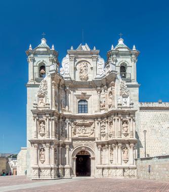 Basílica de Nuestra Señora de la Soledad