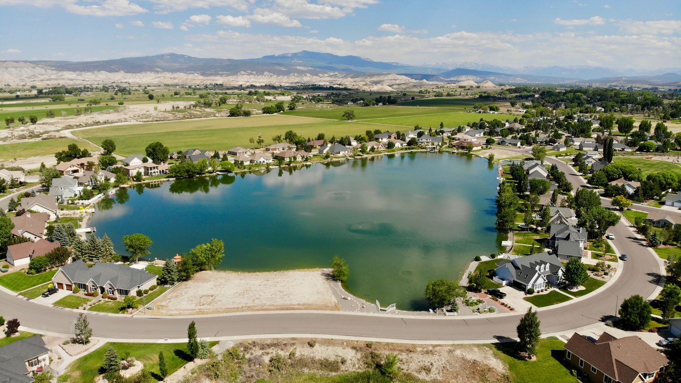 Flights to Montrose County