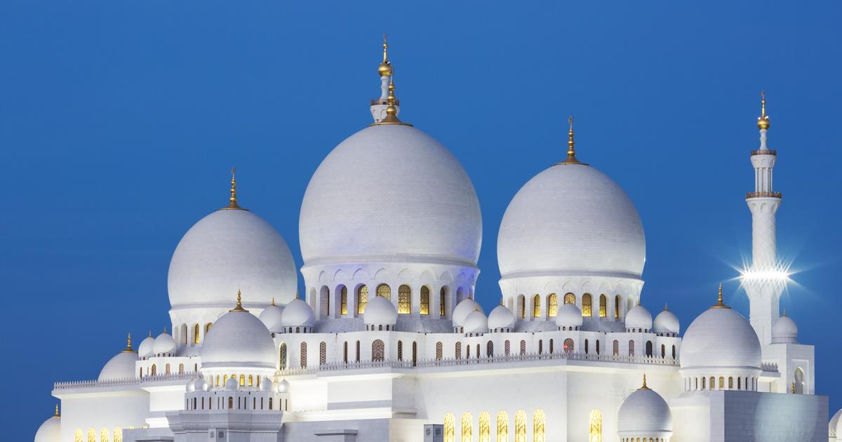 мечеть в абу даби самый большой