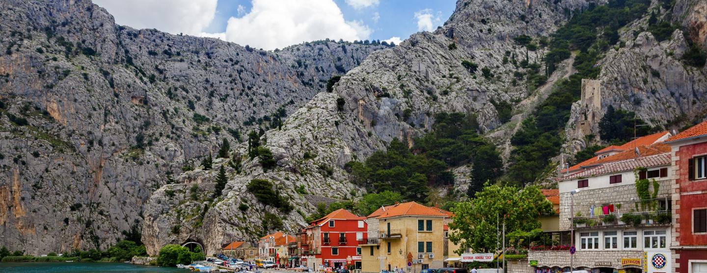 Omiš Car Hire