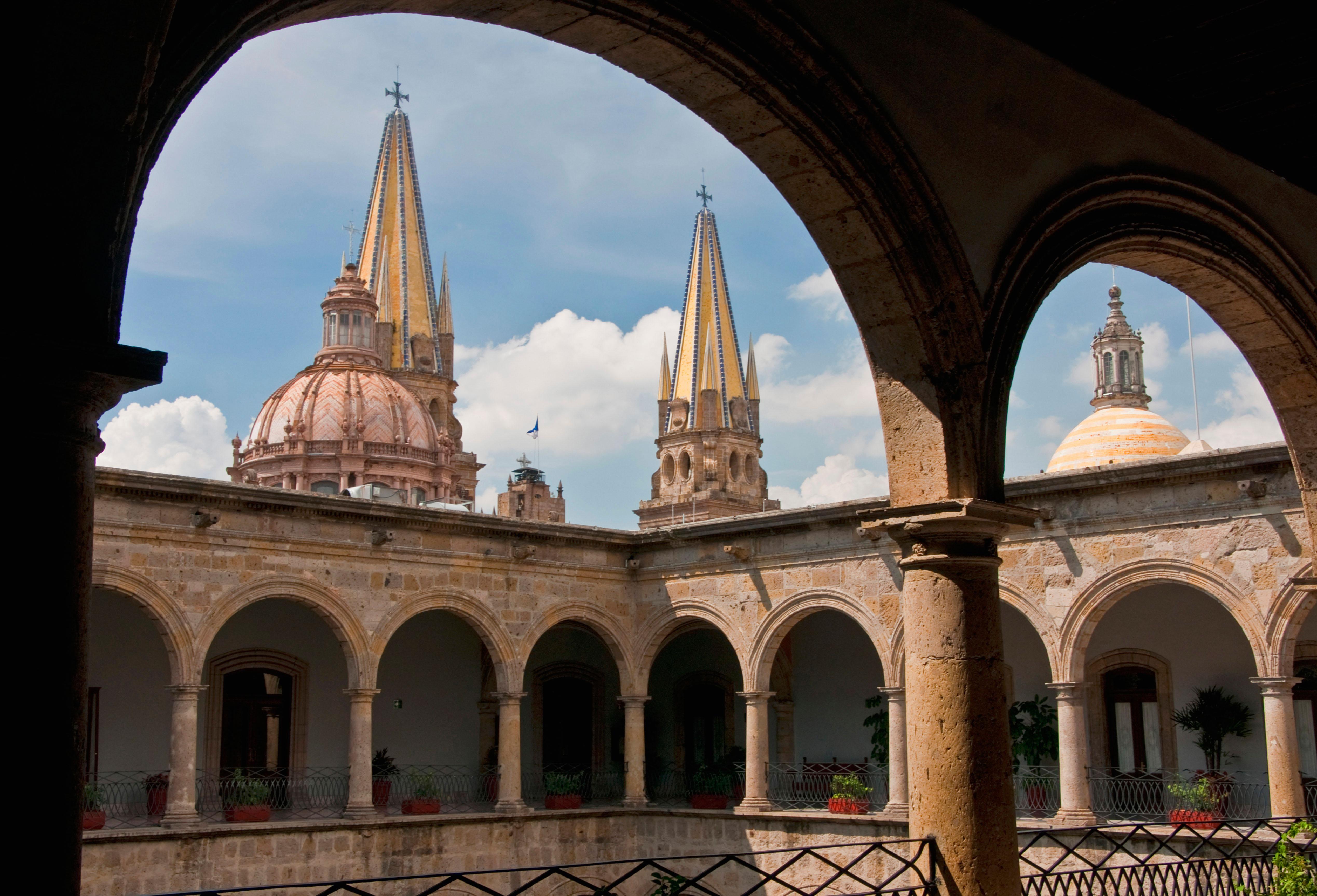 Cheap Flights from Mexico City to Guadalajara from 89 MEX