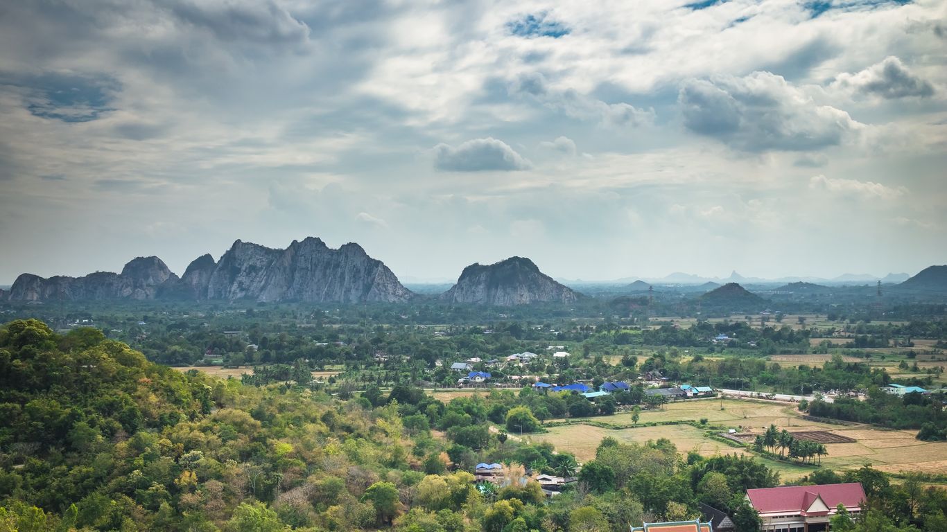 Hotels in Suan Phueng