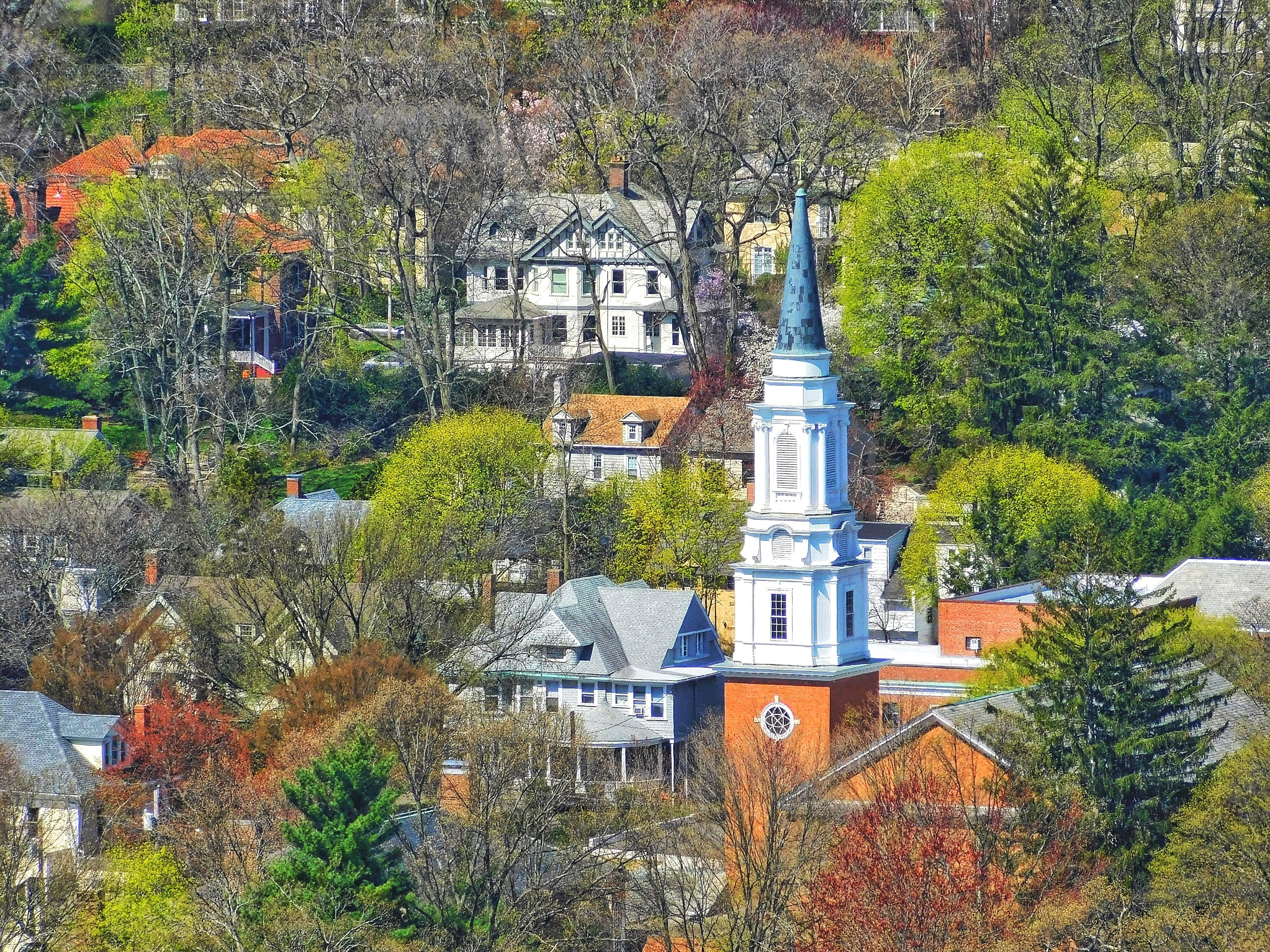 Trains from Boston to New Haven from Find tickets on KAYAK