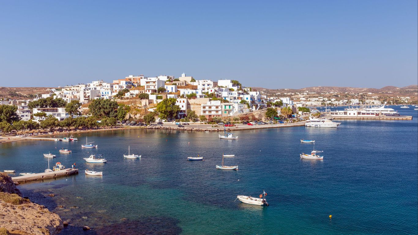 Hotels in Adamantas