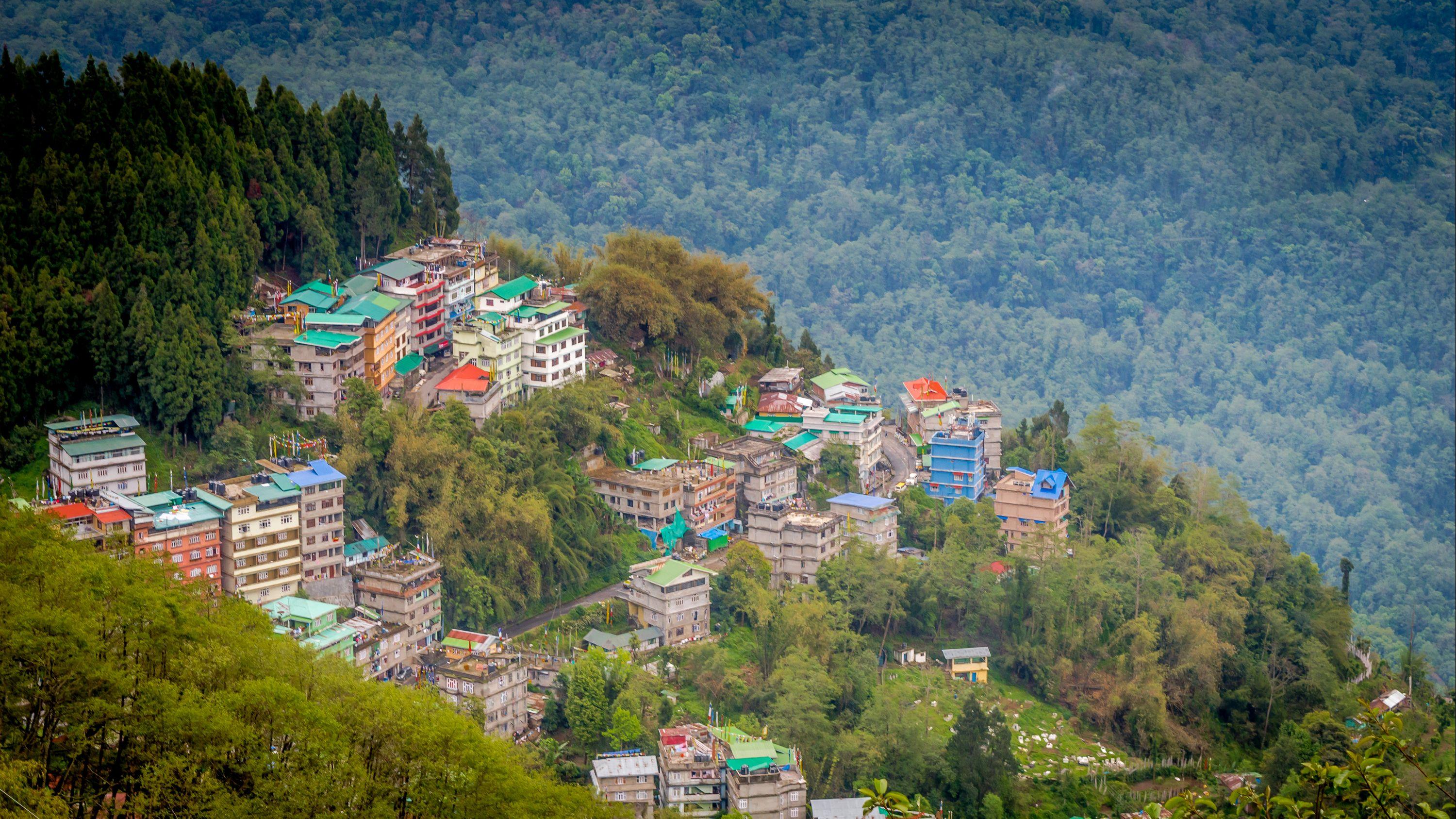 Arre Kya Baat Hai: Gangtok Walking Tour - The Ridge