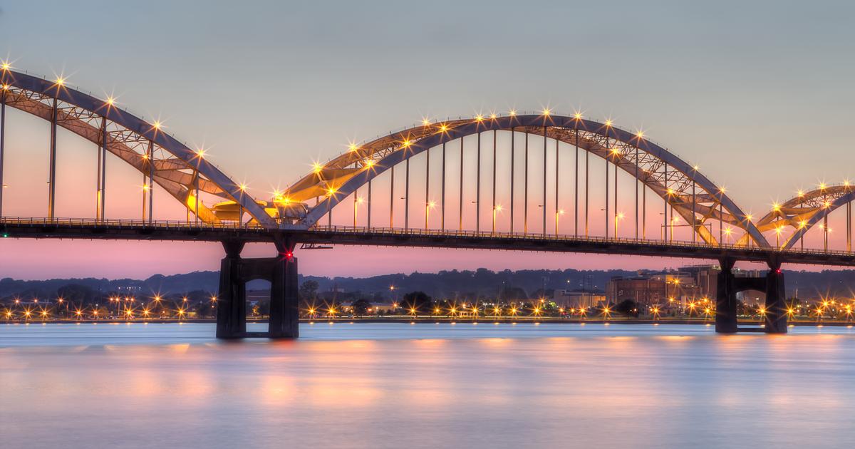 500 € Günstige Flüge von Frankfurt am Main nach Moline | SWOODOO