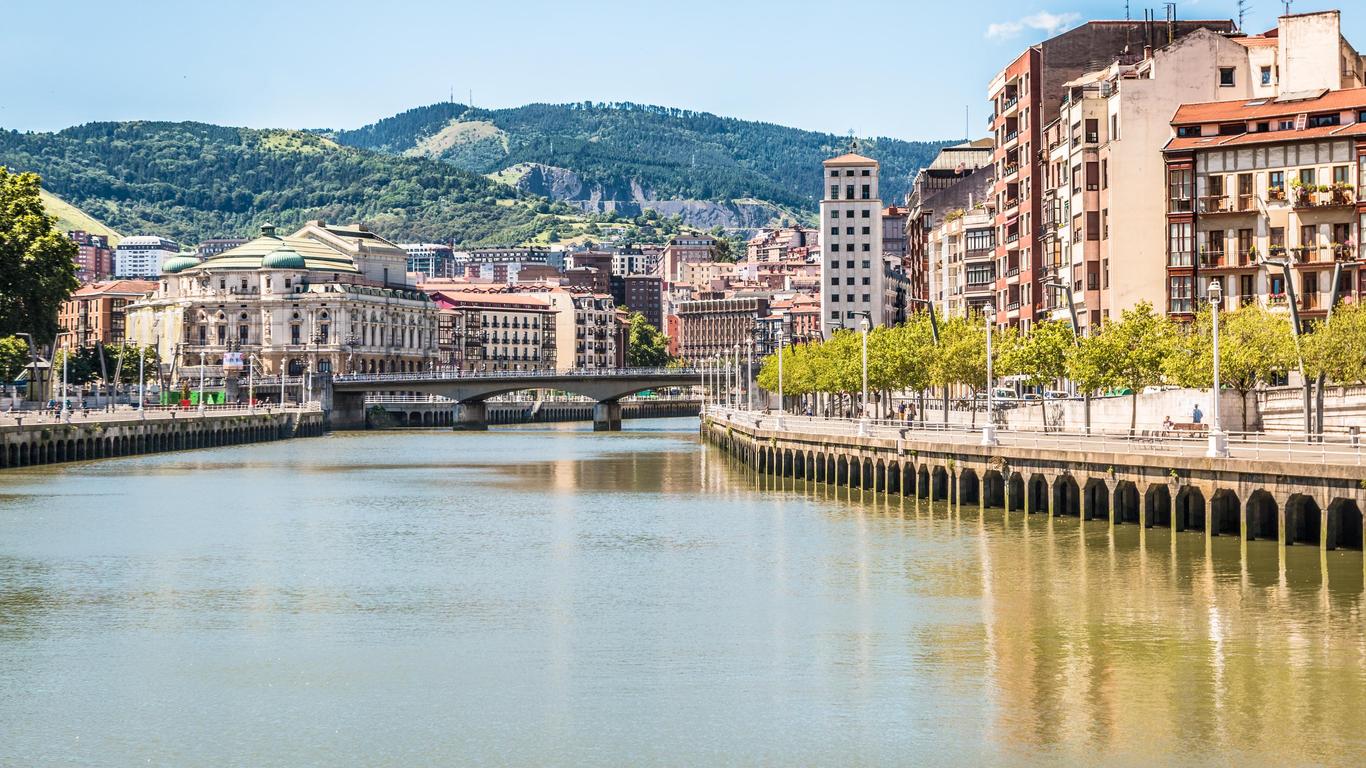 Bilbao 9 Passenger Van Hire