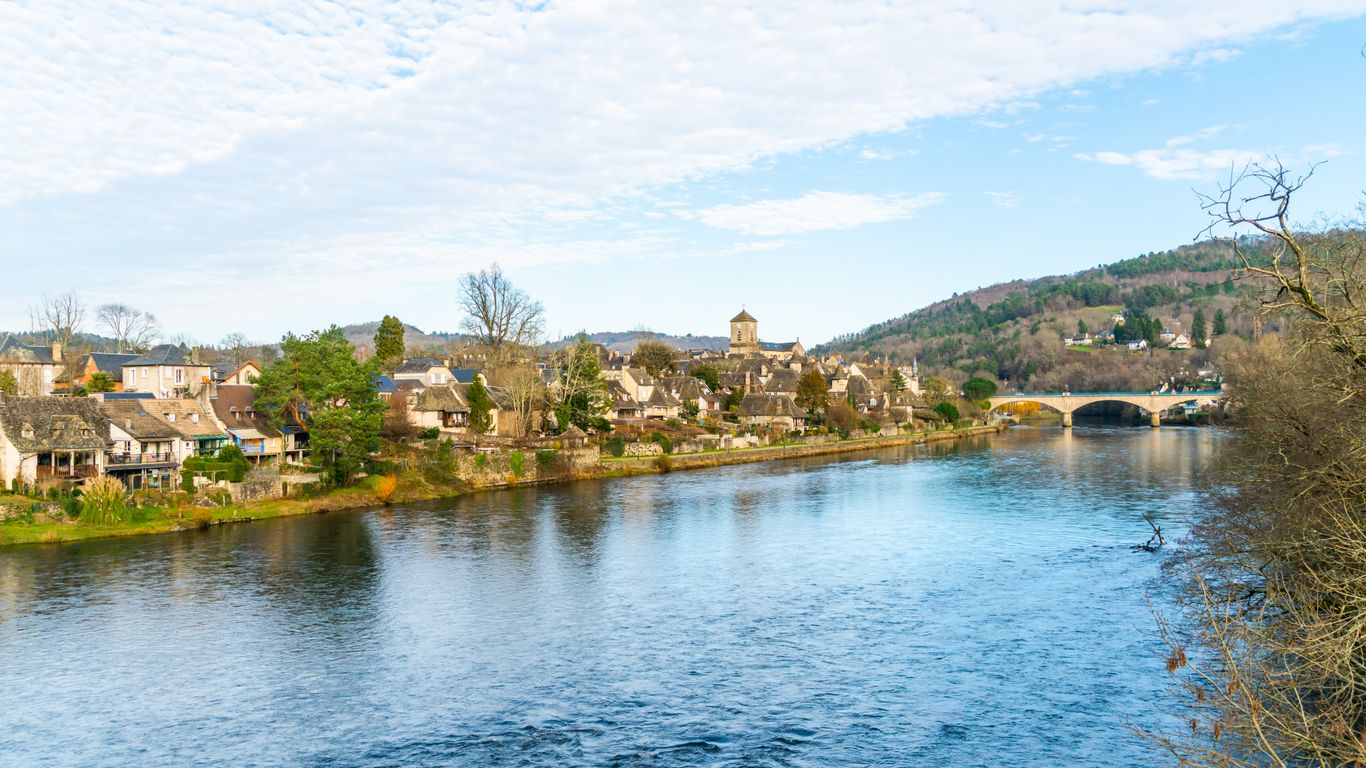 Hotels in Argentat-sur-Dordogne