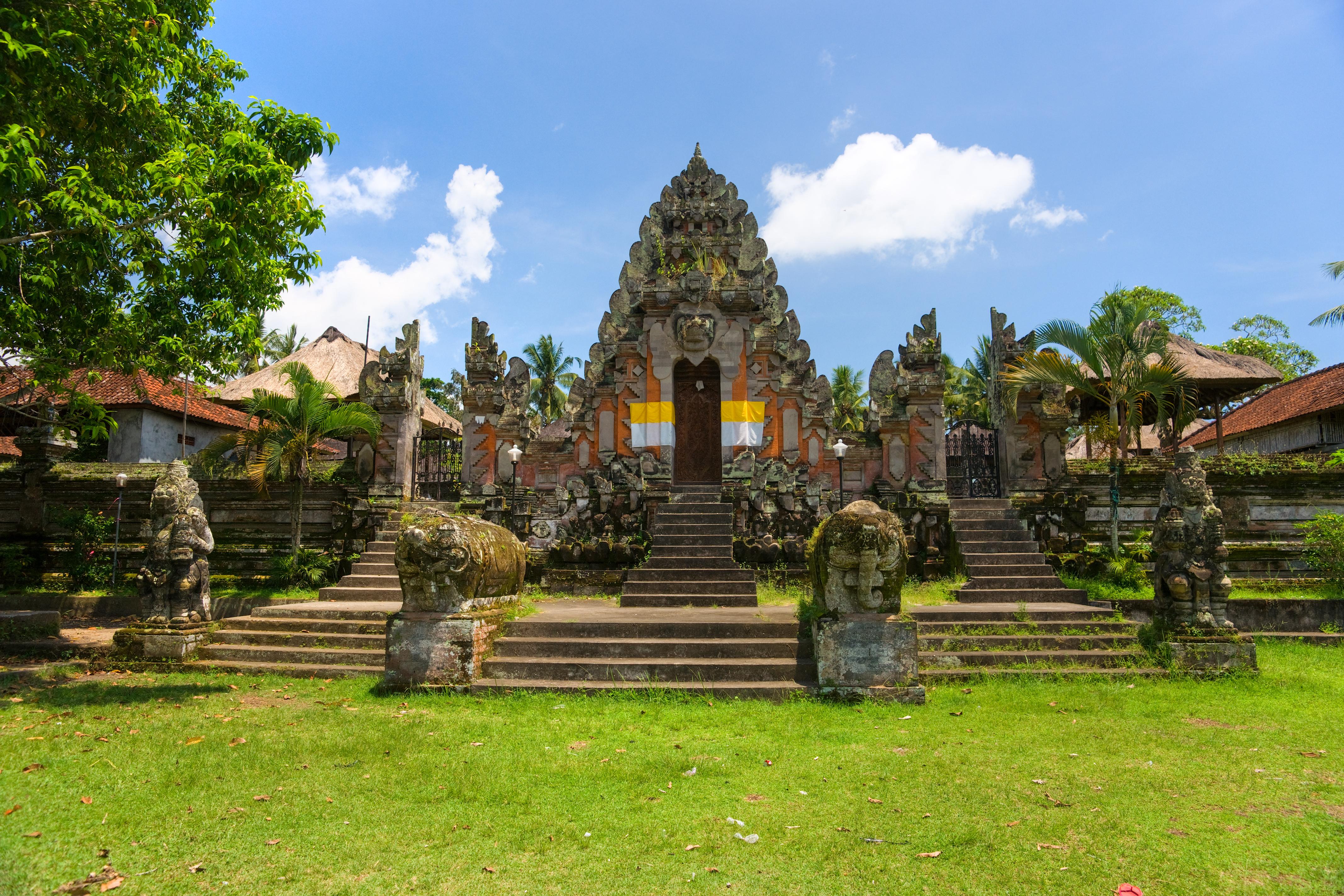 Cheap Flights to Ubud from 466