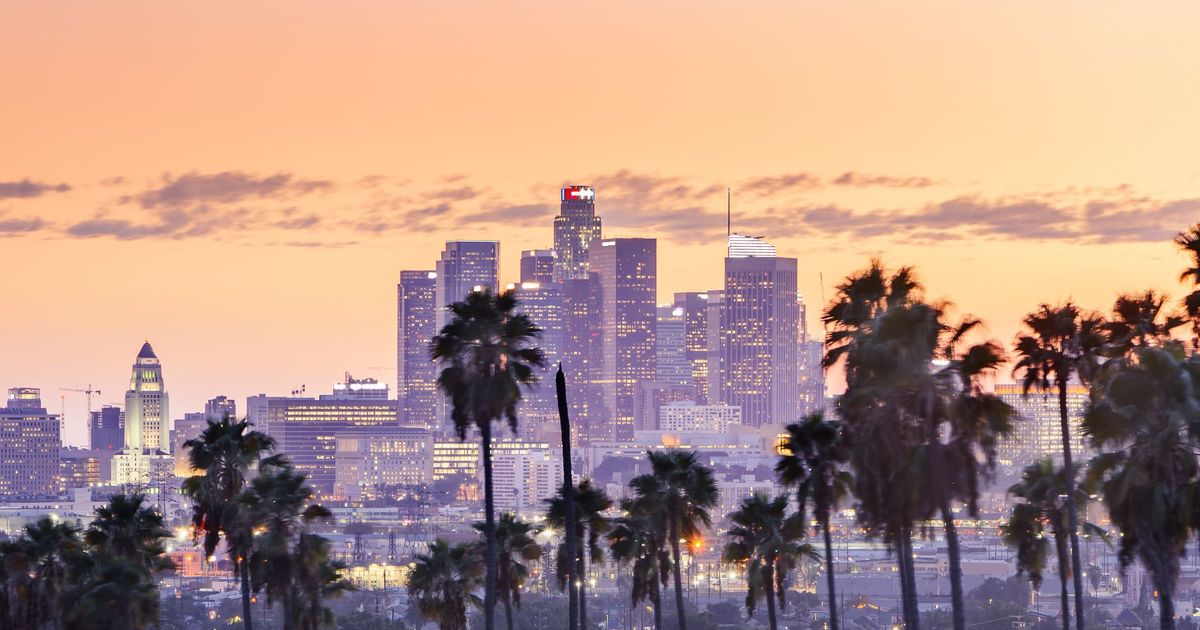 Hotels in Los Angeles with a Pool: Find Hotels from $175 | HotelsCombined