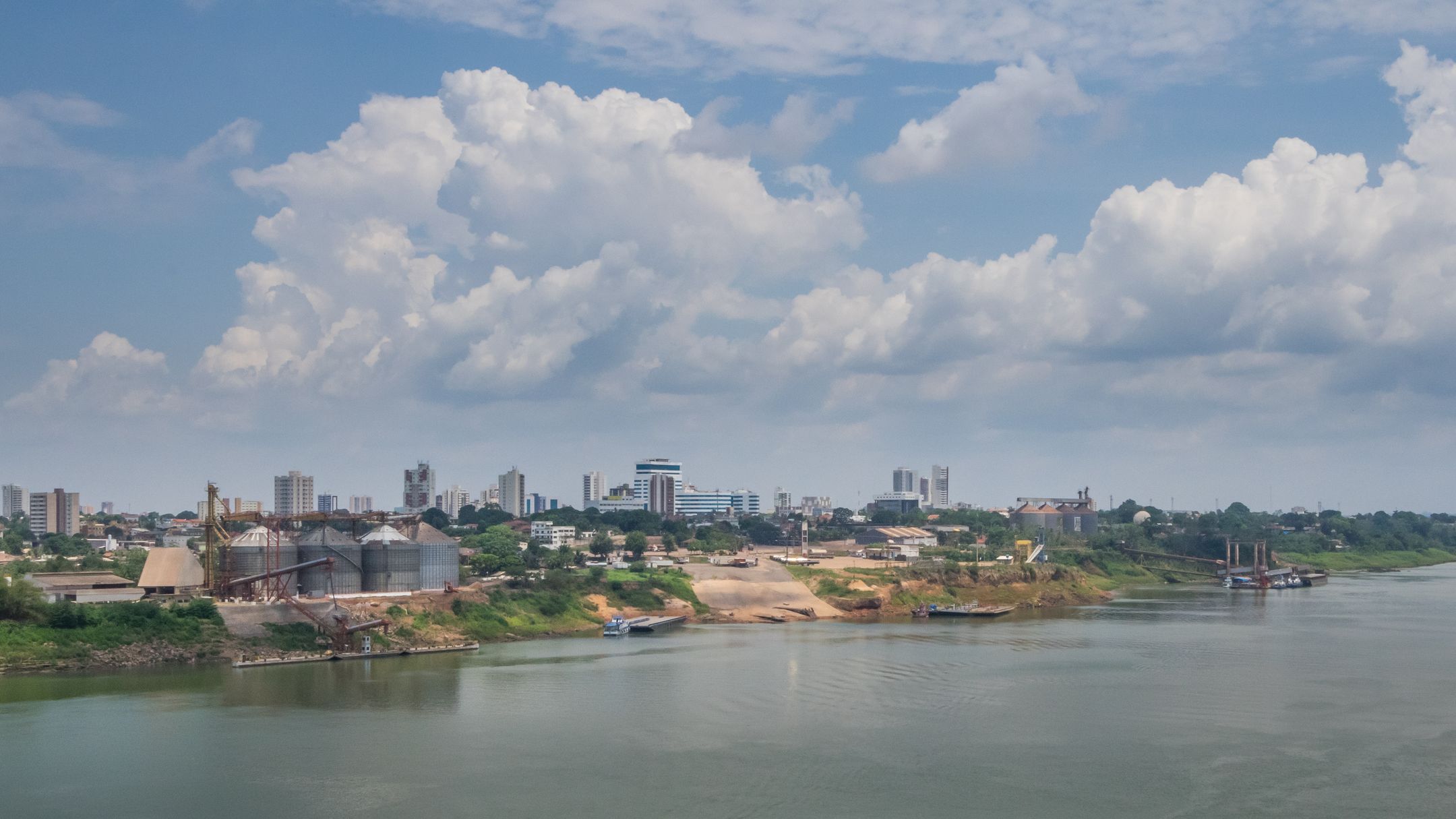 Velho Rico Voos diretos baratos por R$ 291 para Porto Velho | KAYAK