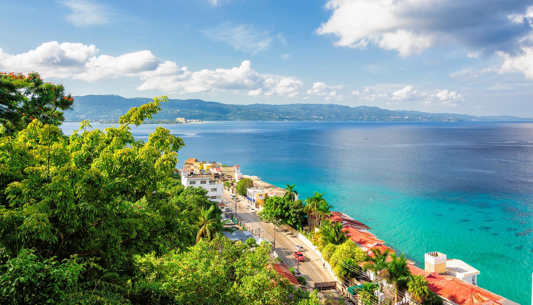 Jamaica pakketreizen vanaf € 962 Vind vlucht+hotel op KAYAK