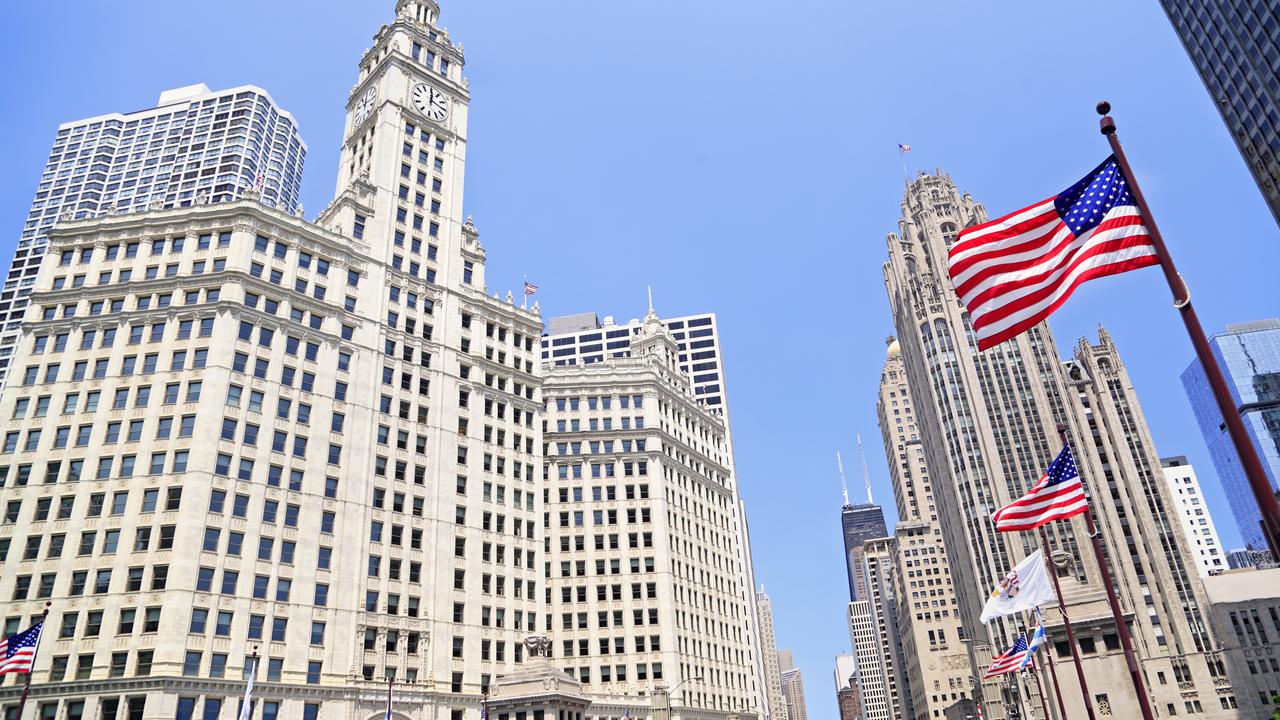 Hotels near Wrigley Building (Chicago) from 35/night KAYAK