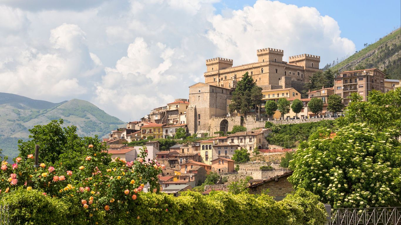 Hotels in Celano