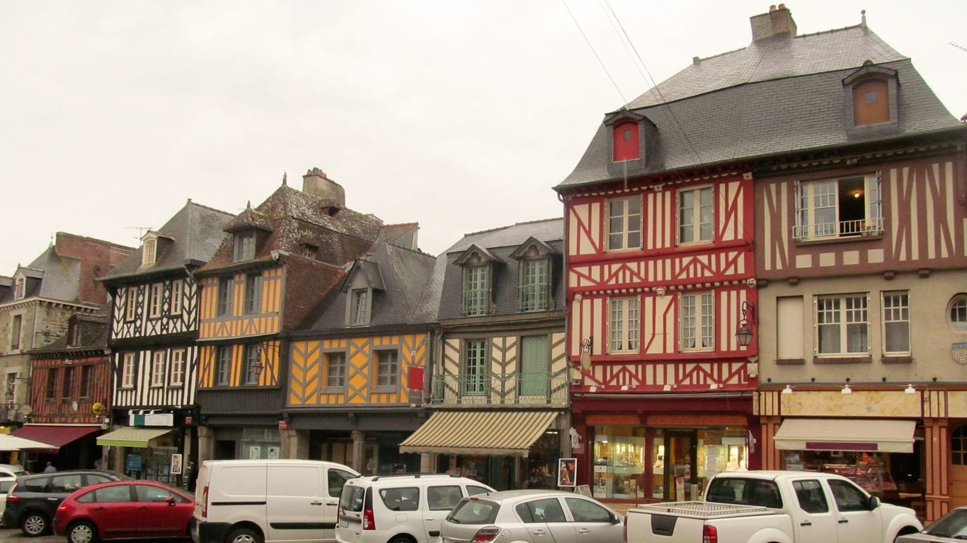 Hotels in Dol-de-Bretagne