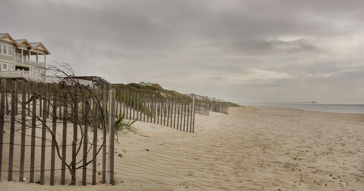 Find Emerald Isle bed & breakfasts deals | momondo