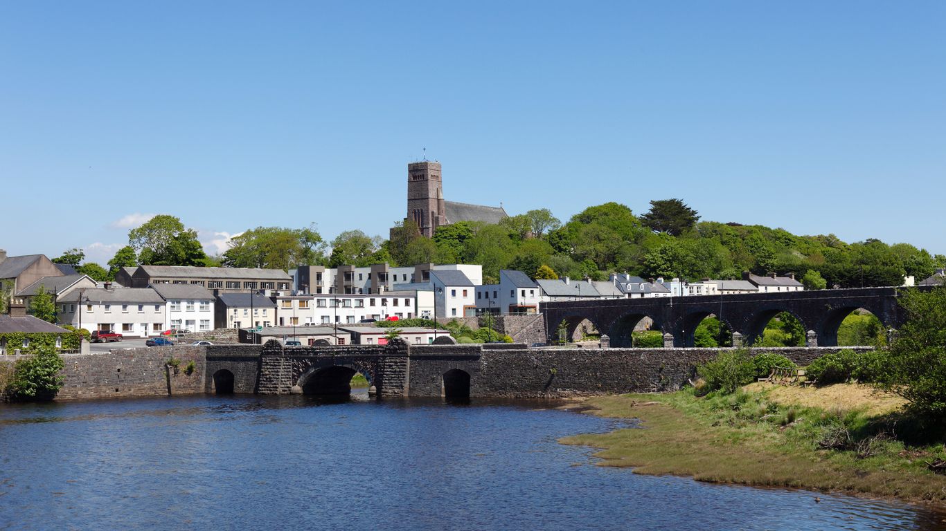 Hotels in Newport