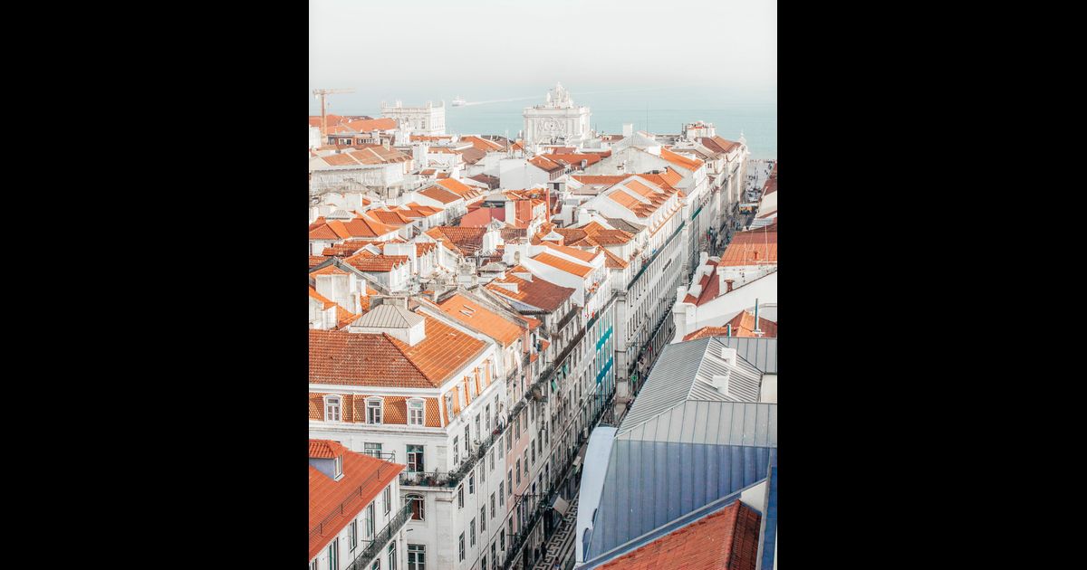 Business Class Flights to Lisbon (LIS) from 2,159 KAYAK