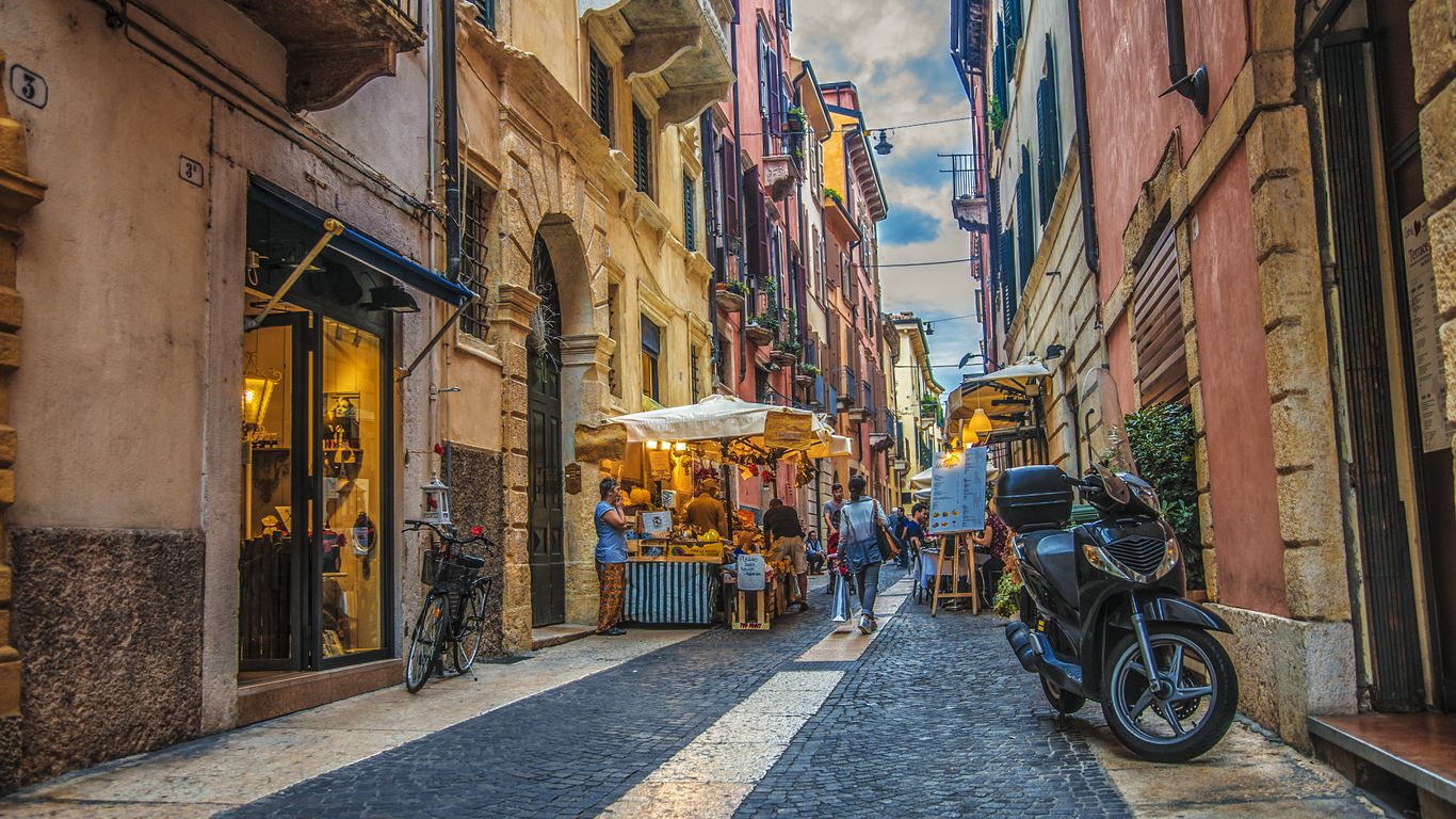 Flights to Aeroporto di Verona Internazionale