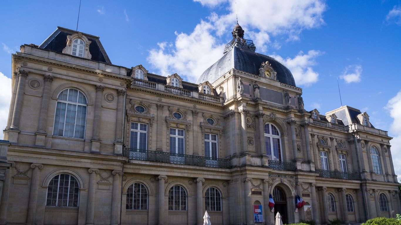 Hotels in Boves