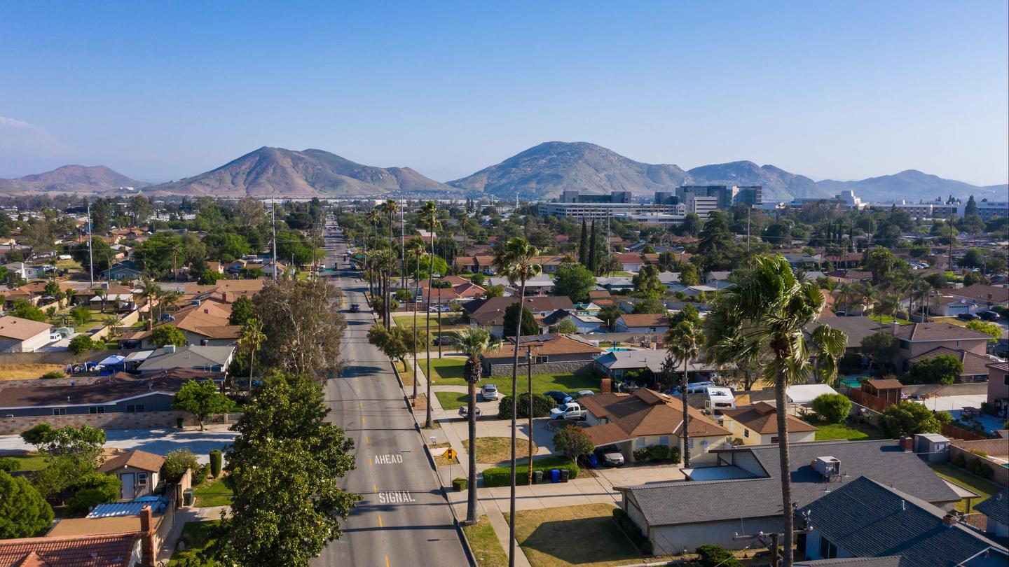 Fontana Hotels 31 Cheap Fontana hotel deals, United States
