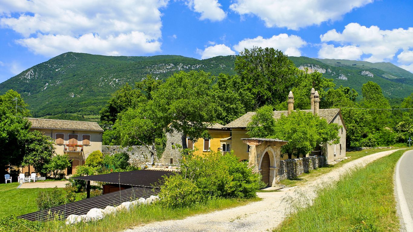 Hotels in Caprino Veronese