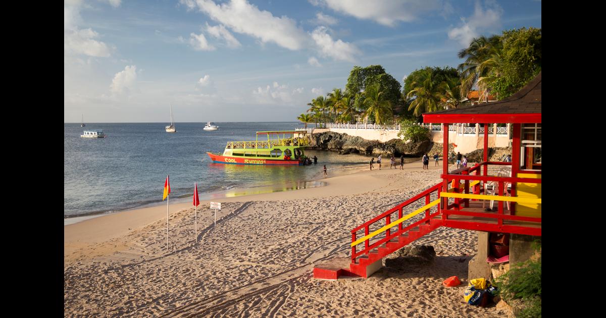 Holidays To Coco Reef Resort Tobago Store