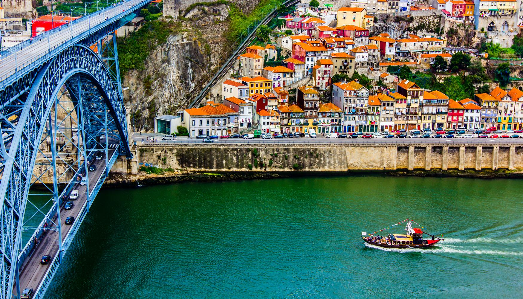 travel man porto