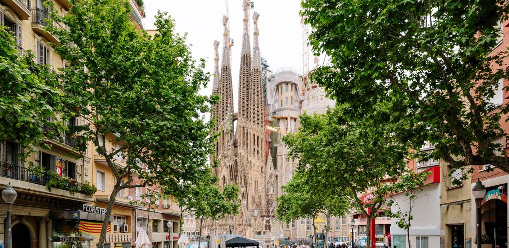 Beautiful places of Barcelona and Catalonia: SHOPPING IN BARCELONA: PASSEIG  DE GRACIA