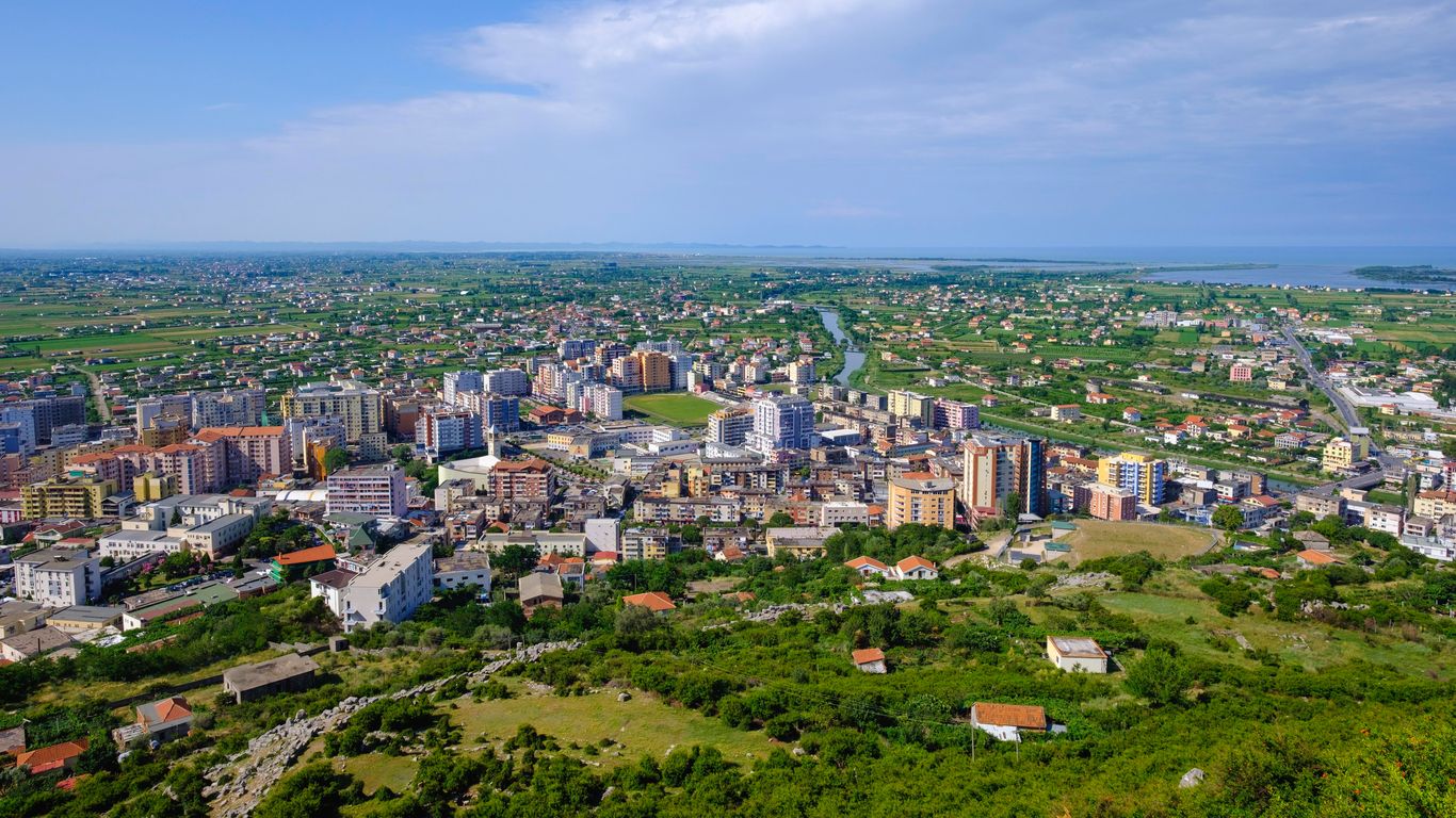 Hotels in Lezhe