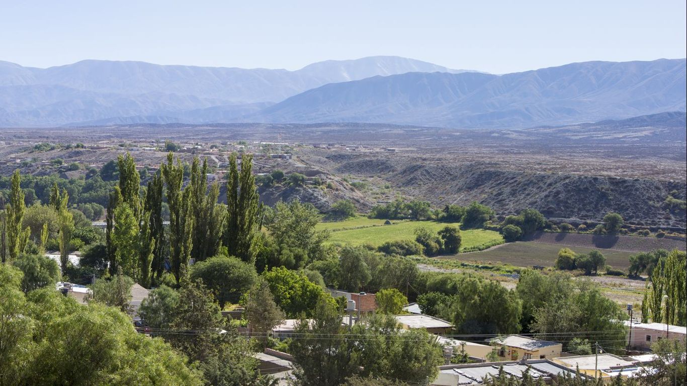 Hotels in Cachí