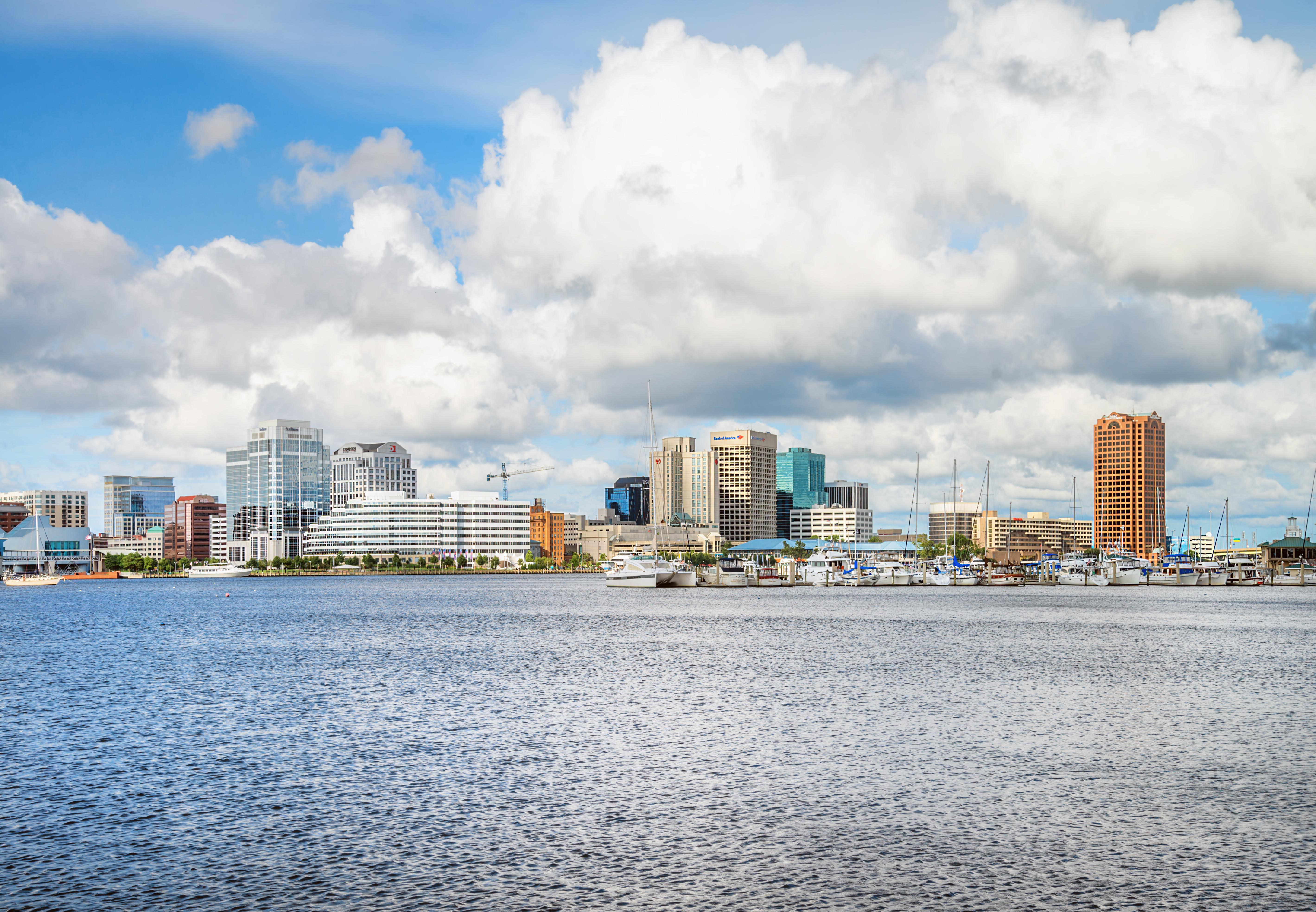 Flights from New York LaGuardia Airport to Norfolk from 74