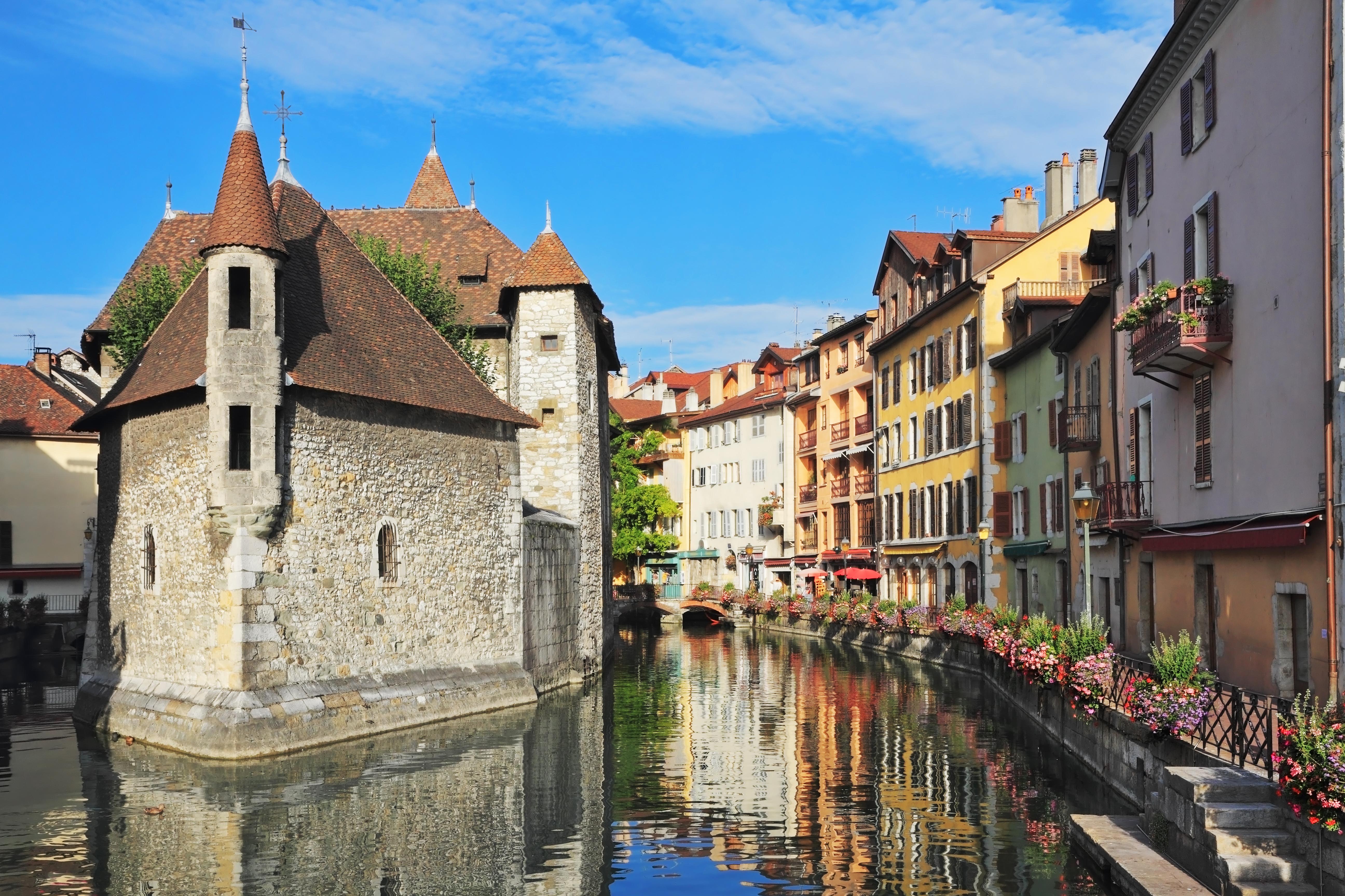 Hôtels à Annecy à Partir De 25 €/nuit - Recherchez Sur KAYAK